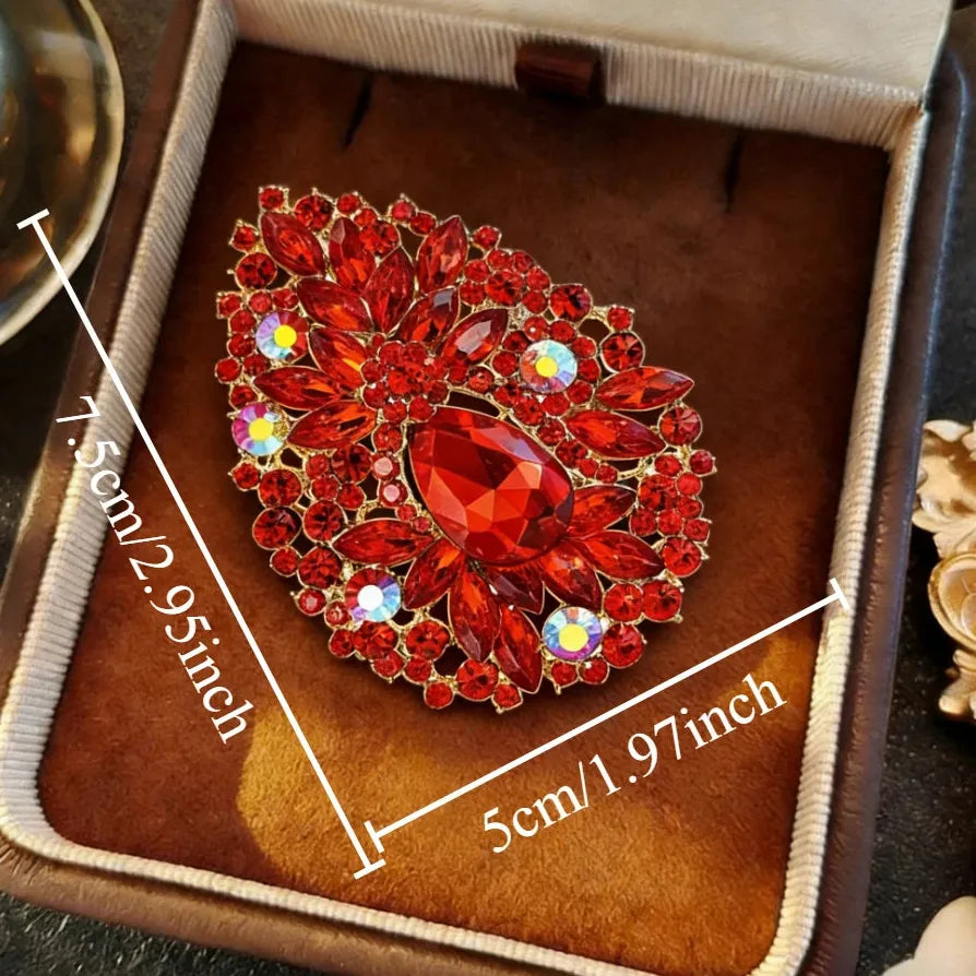 Classic Floral Openwork Brooch Elegant Jewelry Gift for Men and Women