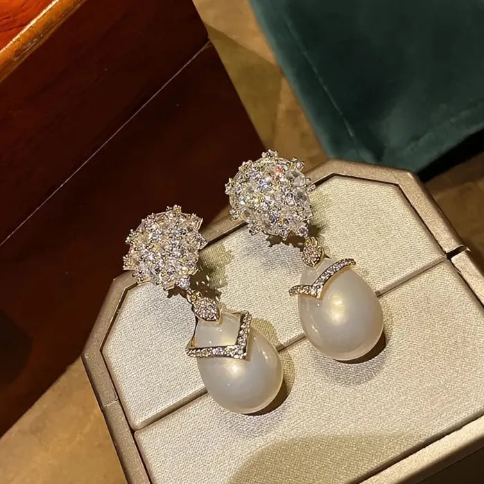 Luxury Simulated Pearl Dangle Earrings with CZ Pendant for Bridal Wedding