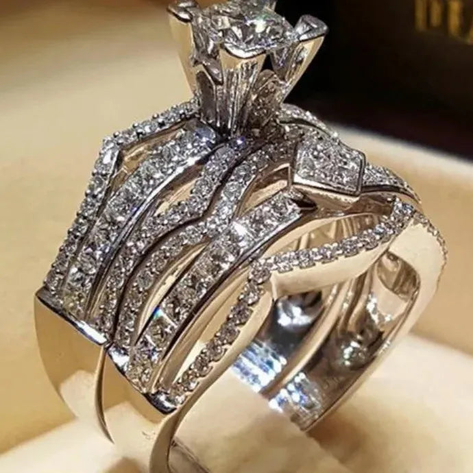 Classic Women's Engagement Ring Zinc Alloy Cubic Zirconia Crystal Proposal Jewelry Gift