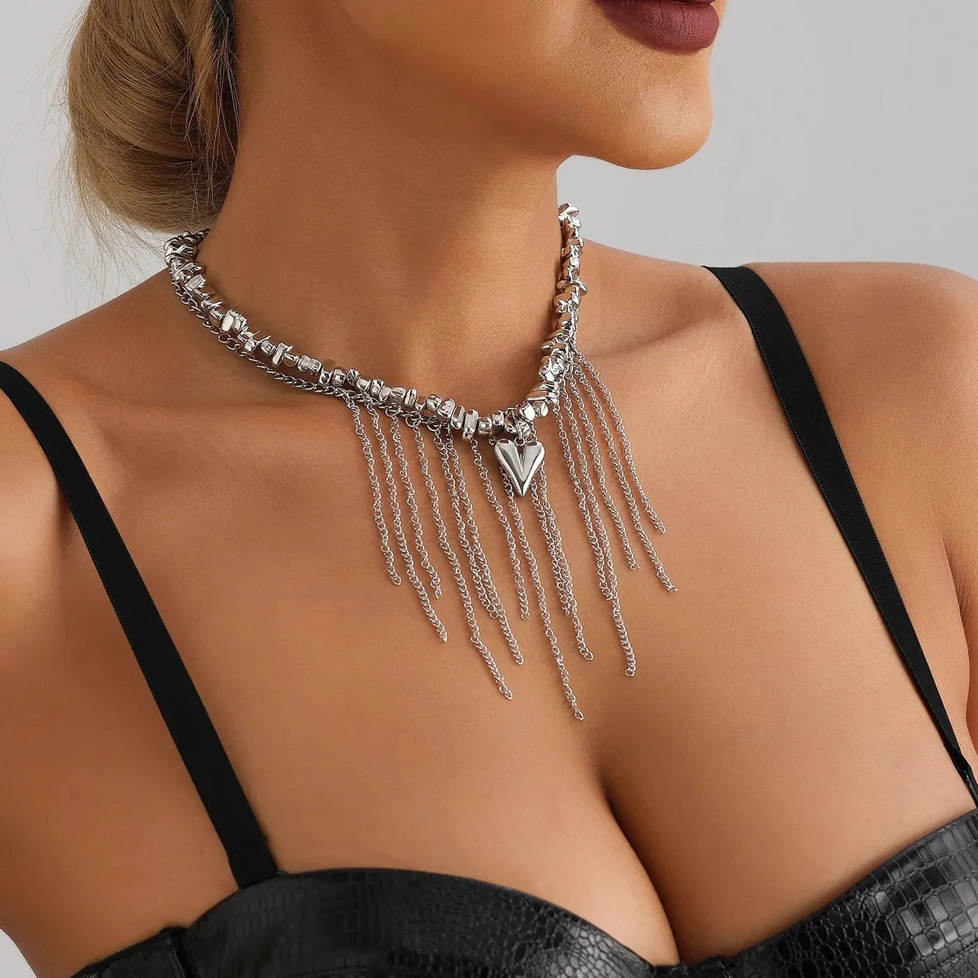 Y2K Zinc Alloy Heart Tassel Crystal Pendant Choker Necklace for Women
