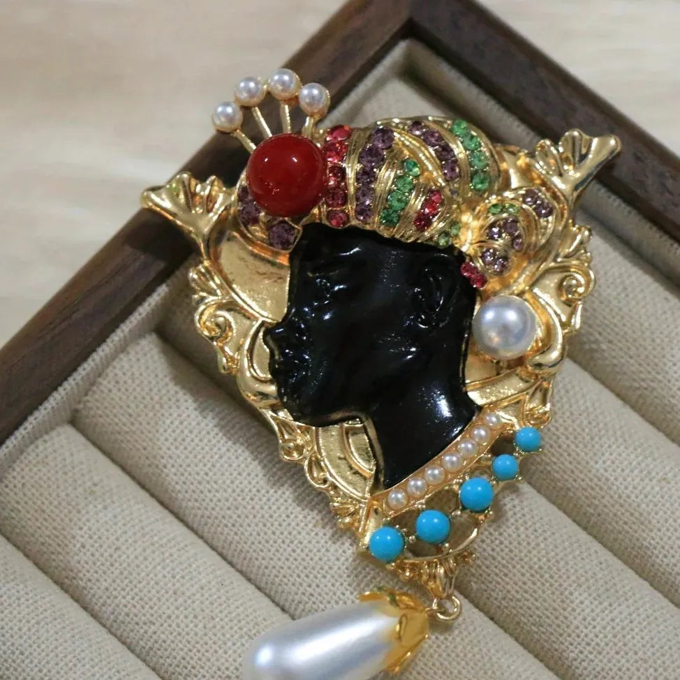 Luxury Egyptian Prince Classic Brooch Pin for Men and Women