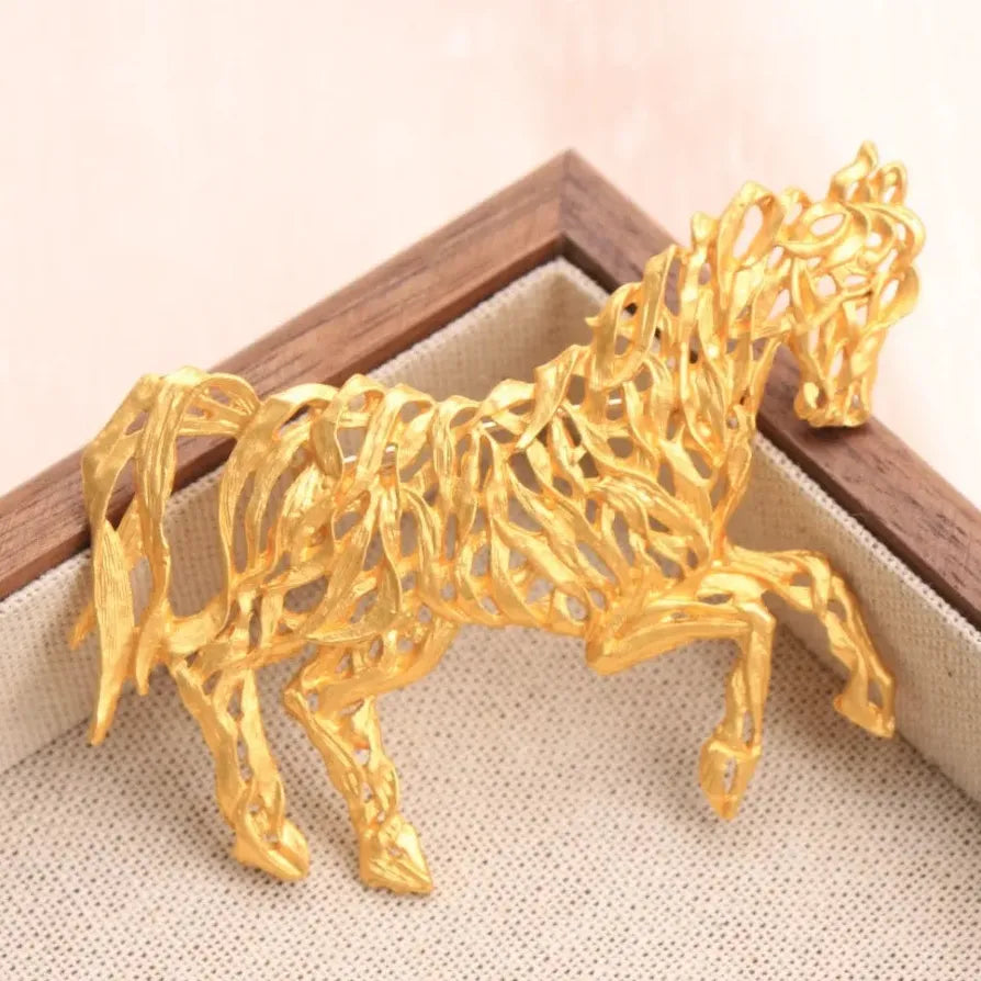 Luxury Vintage Horse Year Warhorse Unicorn Brooch for Men and Women