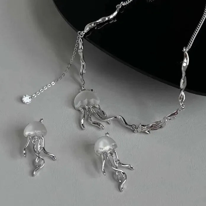 Gothic Silver Jellyfish Pendant Necklace Women Y2K Tassel Chain Choker Jewelry