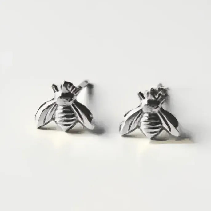 Dainty Geometric Bee Stud Earrings Copper Alloy Fashion Jewelry Gift for Women