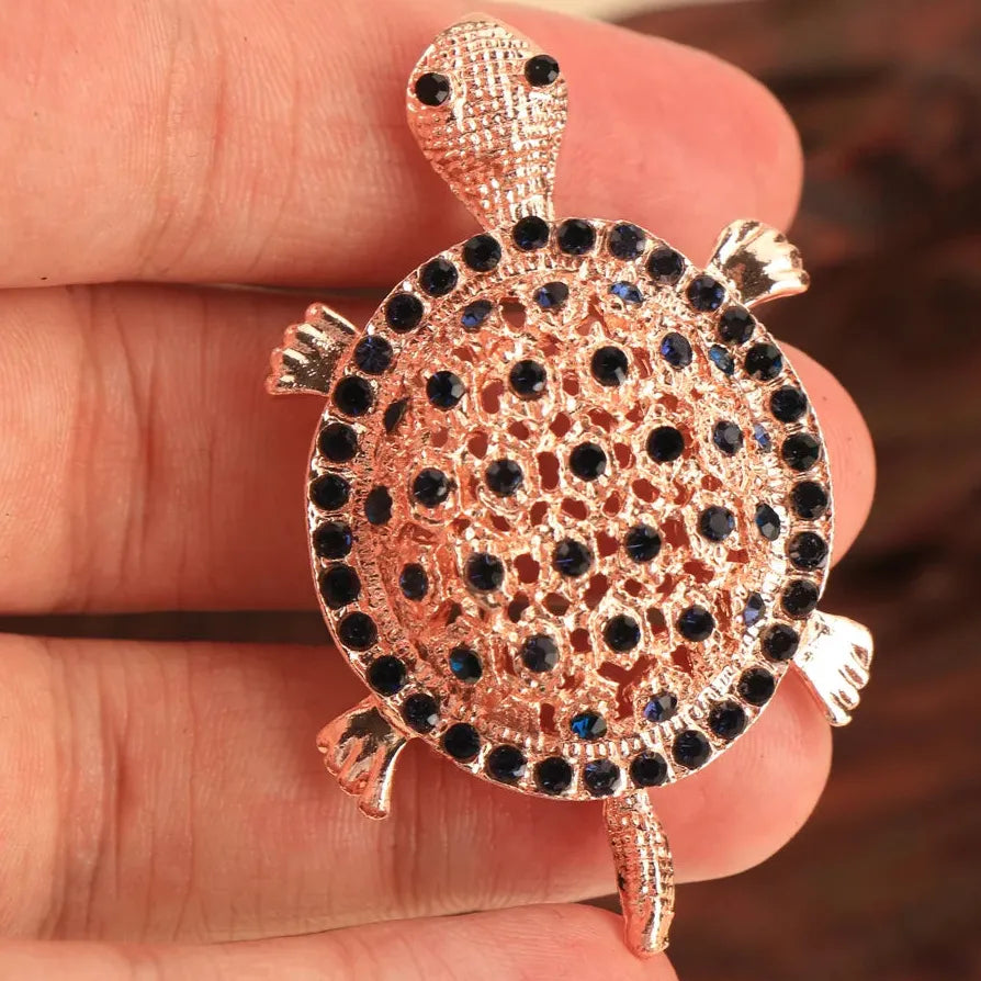 Luxury Turtle Brooch Classic Jewelry Gift for Men & Women