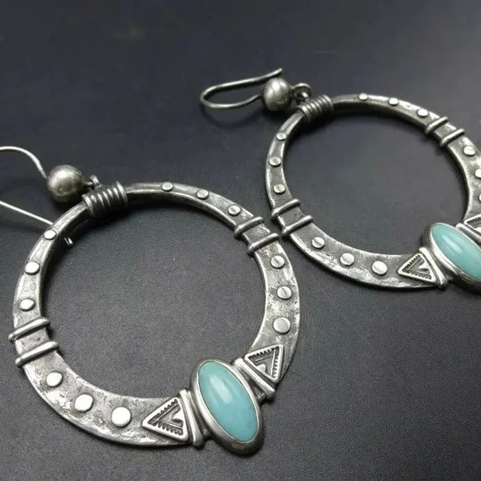 Retro Oval Green Resin Inlaid Drop Earrings Silver Metal Carved Stripes Women