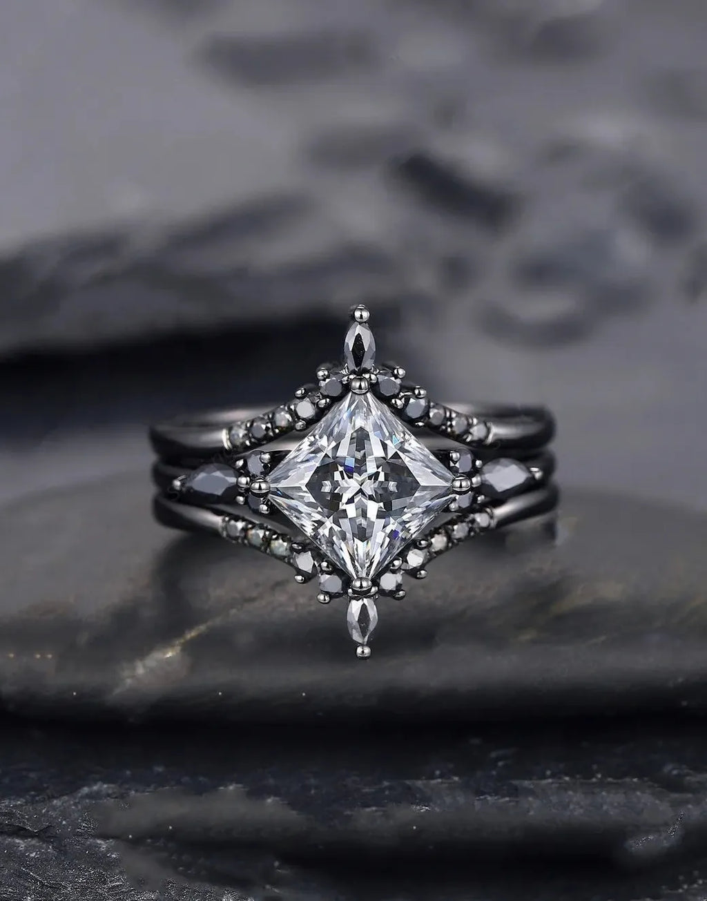 Luxury Retro Gun Plated Black Zinc Alloy Ring Micro Black Zircon Couple Set