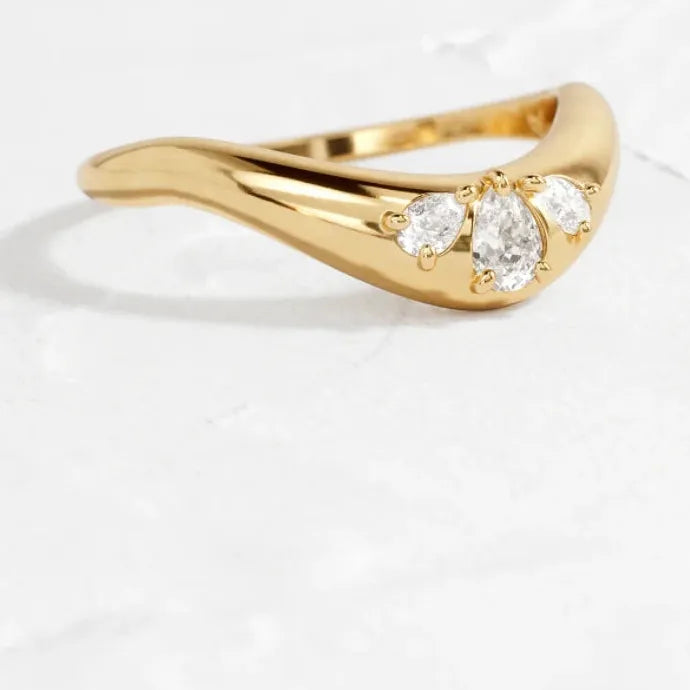 Classic Women Gold Color Metal Ring White Zircon Bridal Proposal Jewelry Gift