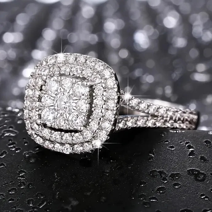 Geometric Brass Wedding Ring for Women with Cubic Zirconia Cubic Stones