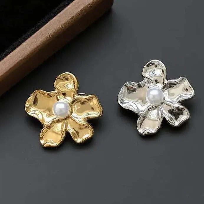 Elegant Stainless Steel Pearl Flower Brooch Plant Pin Jewelry for Women