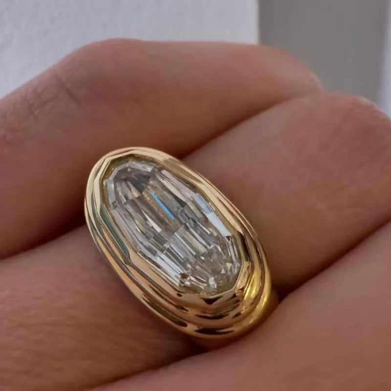 Oval CZ Zircon Chunky Wedding Ring Hypoallergenic Waterproof Sparkling Jewelry