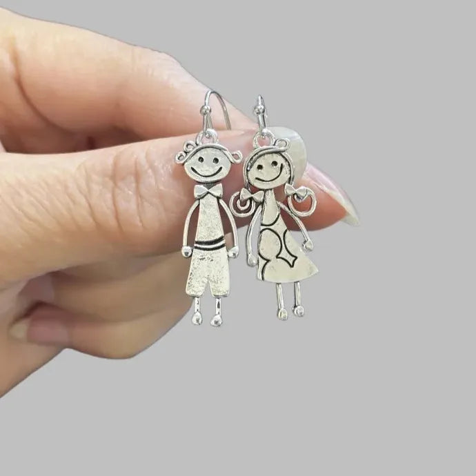 Creative Retro Couple Character Metal Pendant Earrings for Women Daily Wear