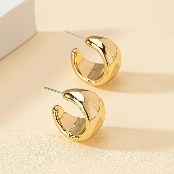 Modern Gold Metal Twisted Circle Hoop Earrings 2024 Trend Jewelry for Women