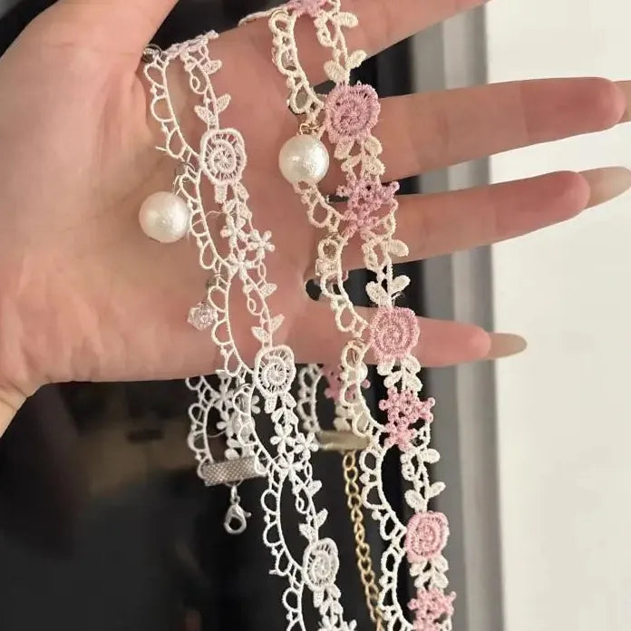Sweet Rose Flower Edge Embroidery Pearl Pendant Circle Choker Necklace Women