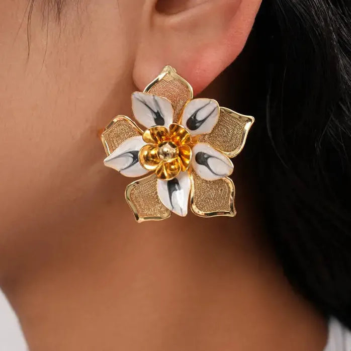 Vintage Drop Oil Flower Plant Motif Steel Needle Earrings for Women