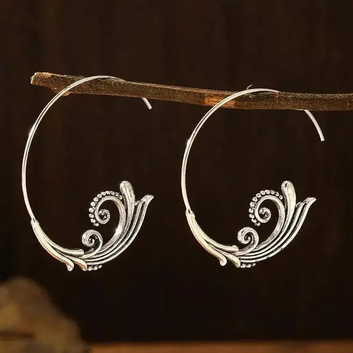 Vintage C-Shaped Women's Earrings Silver Pendant Plant Flower Leaf Zinc Alloy