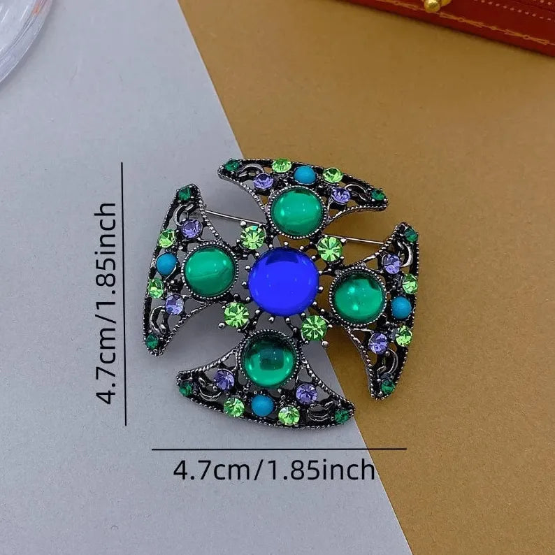 Vintage Ladies Rhinestone Brooch Retro Party Pin Elegant Accessory