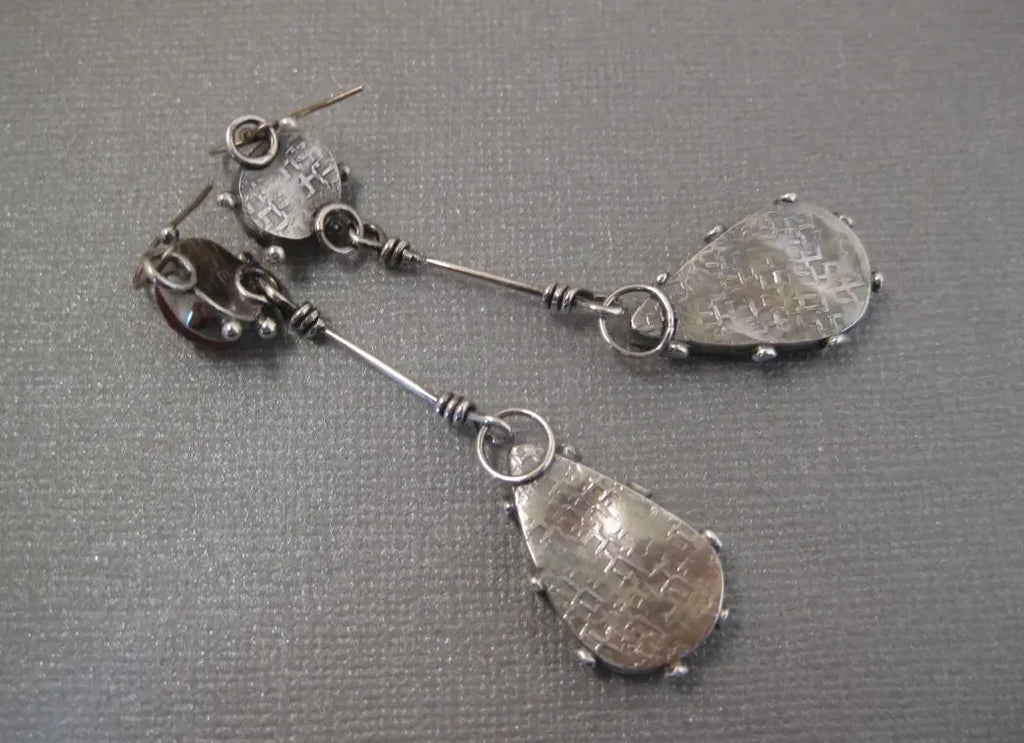 Vintage Geometric Water Drop Resin Zinc Alloy Dangle Earrings for Women