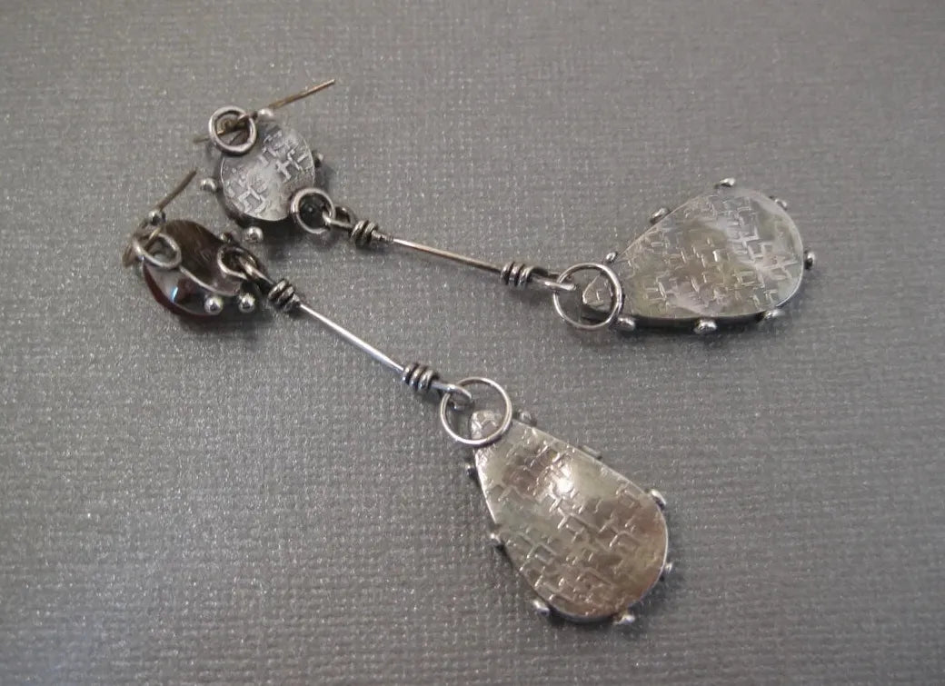 Vintage Geometric Water Drop Resin Zinc Alloy Dangle Earrings for Women