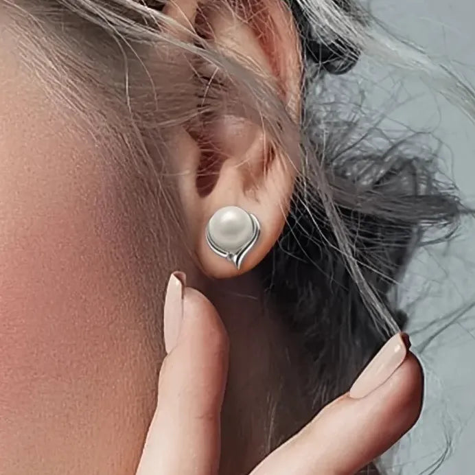 Elegant Imitation Pearl Stud Earrings for Women Wedding Jewelry Chic Design