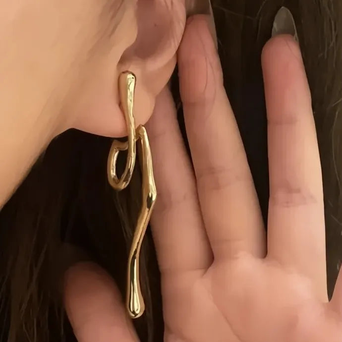 Luxury Gold Zinc Alloy Drop Earrings Long Twisty Geometric Design for Wedding Party