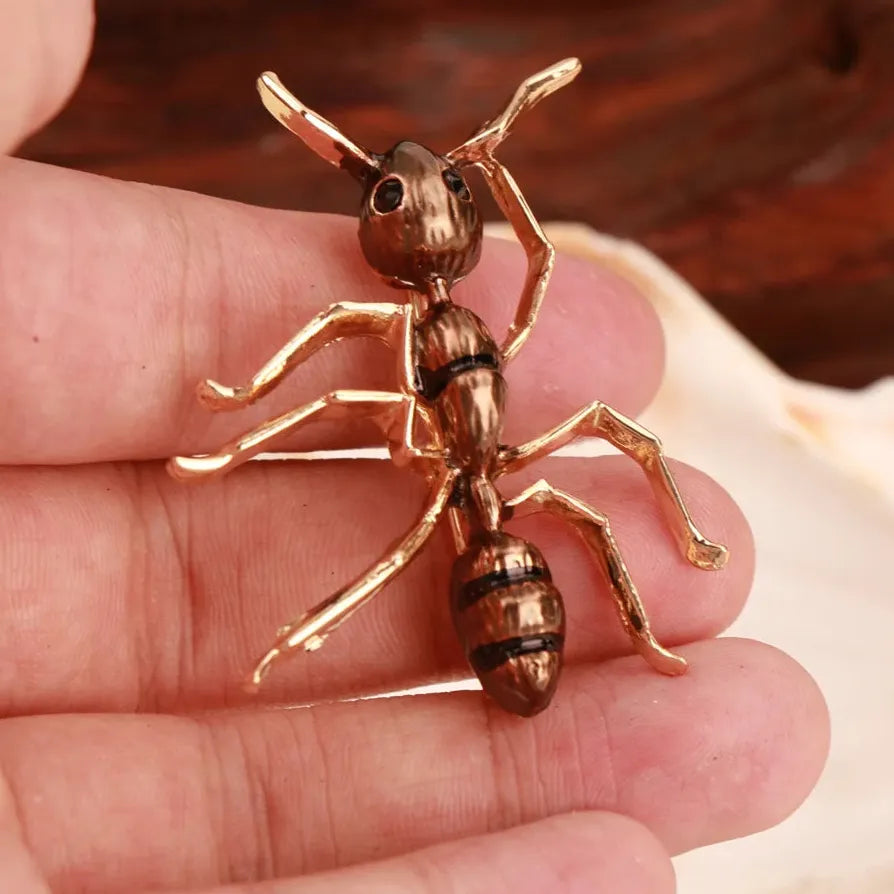 Luxury Classic Ant Brooch Jewelry Gift for Women and Men