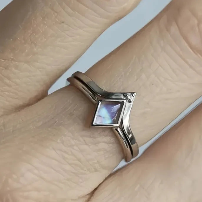 Rhombic Imitation Opal 2Pcs Silver Color Rings for Women Wedding Party Trendy Jewelry