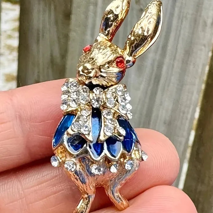 Luxury Classic Rabbit Brooch for Men and Women Gift Accessory