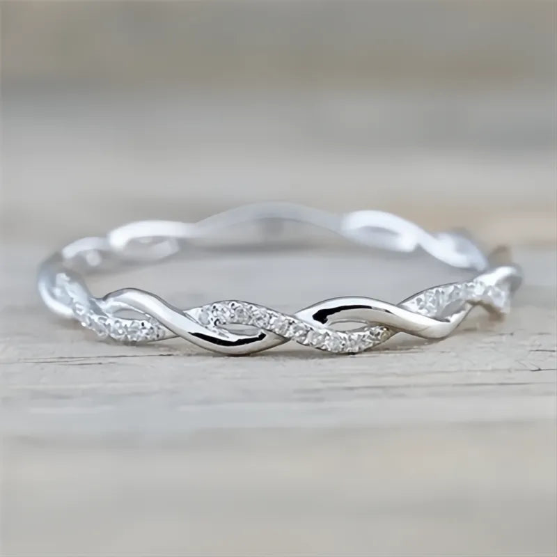 Classic Women Twist Ring with Cubic Zirconia Stone, Brass, Elegant Fashion Jewelry