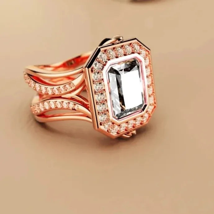 Luxury Gold Color Metal Carving Ring Inlaid Imitation Crystal Bridal Wedding Jewelry