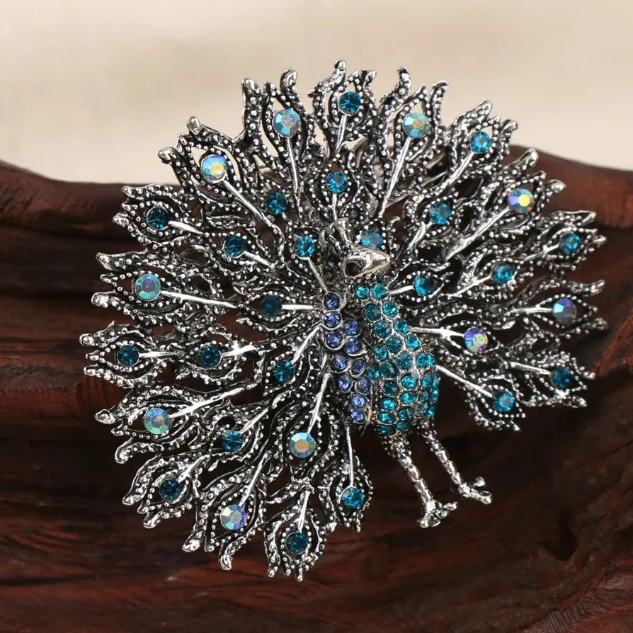Luxury Peacock Brooch Elegant Gift for Men & Women Stylish Accessory