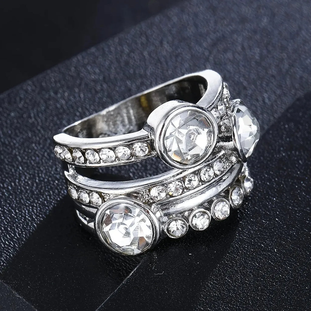 Fashion Creative Boho Zinc Alloy Ring with Gemstone for Women Daily Wear Gift
