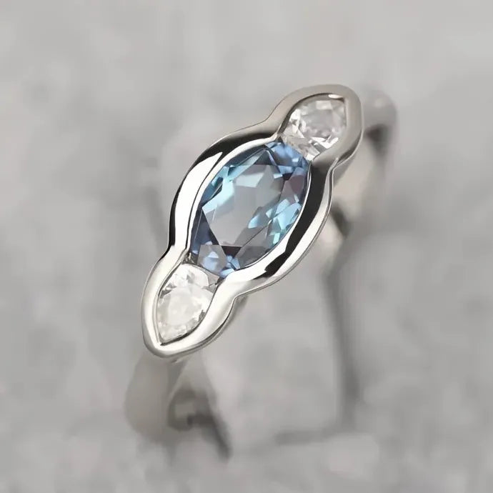 Women’s Geometric Brass Ring with Bright Cubic Zirconia Wedding Band Jewelry