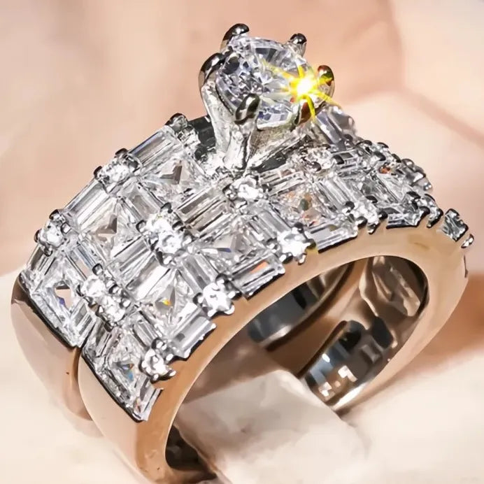 Elegant Luxury Women Cubic Zirconia Bridal Wedding Ring Set