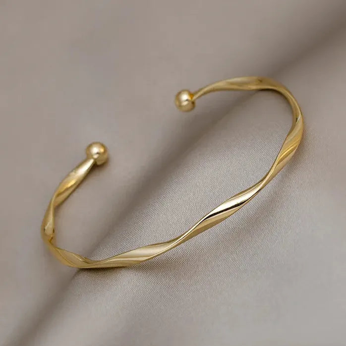 Golden Minimalist Twisted Cuff Bracelet for Women 2023 Gift Jewelry