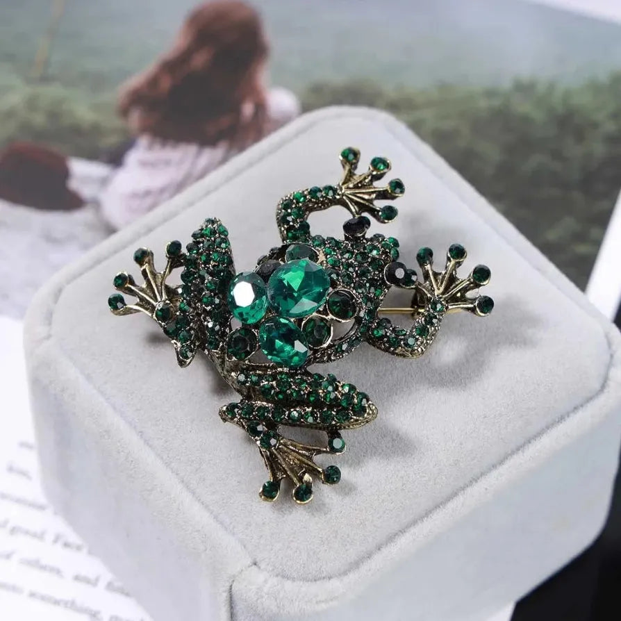 Large Green Crystal Frog Brooch Enamel Pin Wedding Accessory for Women