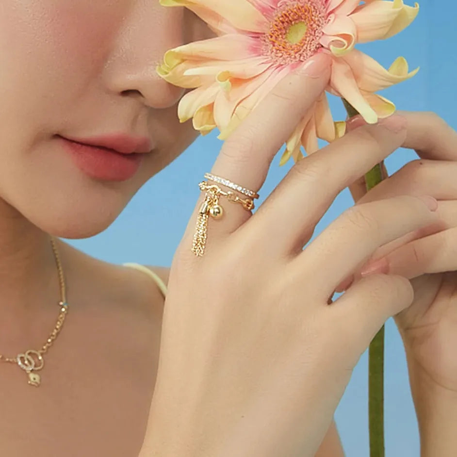 Gold-Color Adjustable Tassel Ring with Rhinestones Zinc Alloy Jewelry Gift