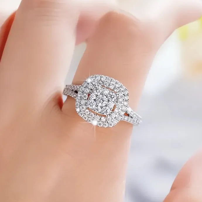 Geometric Brass Wedding Ring for Women with Cubic Zirconia Cubic Stones
