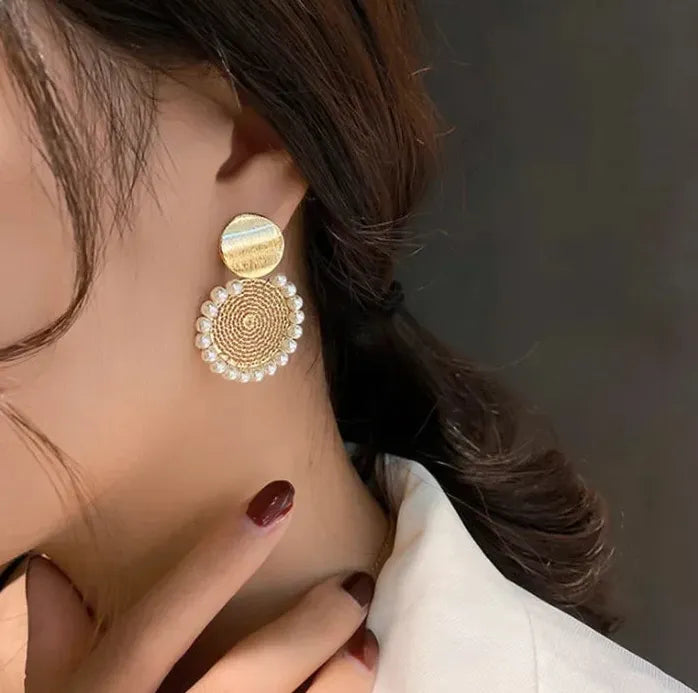 Pendientes de perlas redondas geométricas de cobre diseño personalidad 2021 mujer niña