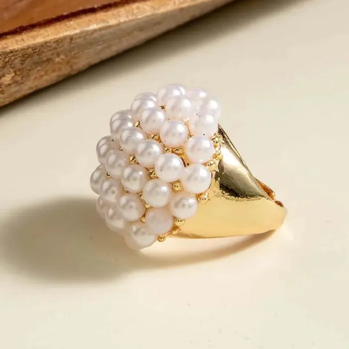 Vintage Gold Flower Ring Featuring Imitation Pearl for Women Jewelry