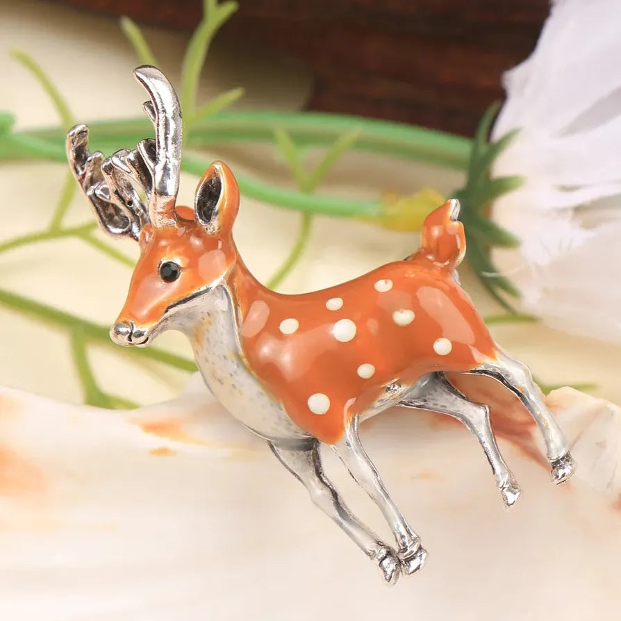 Luxury Sika Deer Brooch Wedding Gift for Men and Women Classic Style