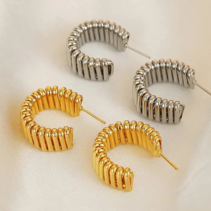 Modern Gold Metal Twisted Circle Hoop Earrings 2024 Trend Jewelry for Women