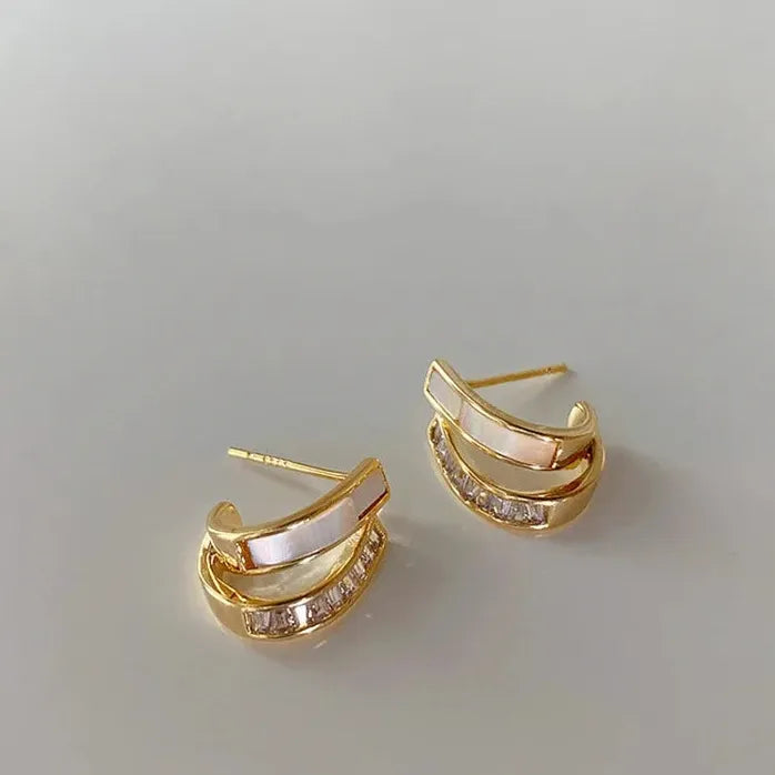 2024 Shell Zircon Arc Metal Stud Earrings Korean Fashion Jewelry Women