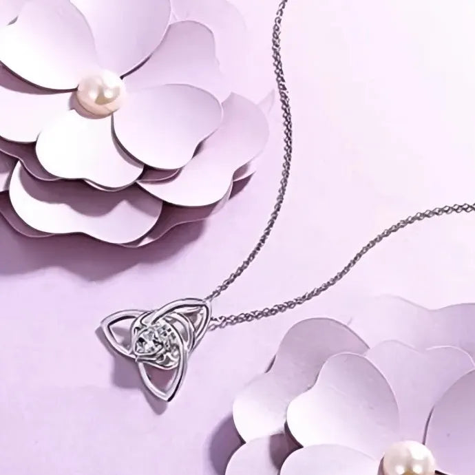 Geometric Flower Pendant Necklace for Women Copper Alloy Wedding Gift