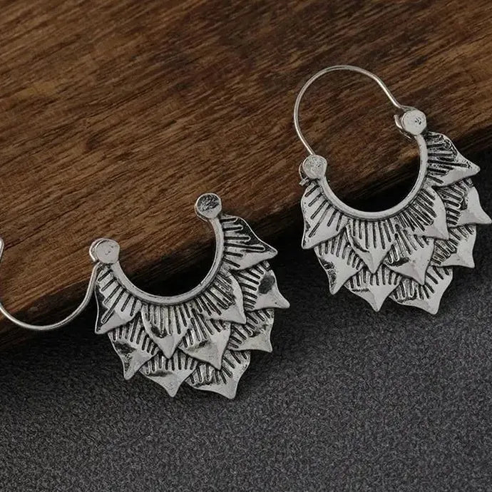 Retro Ethnic Style Women’s Zinc Alloy Pendant Earrings Embossed Metal Jewelry Gift