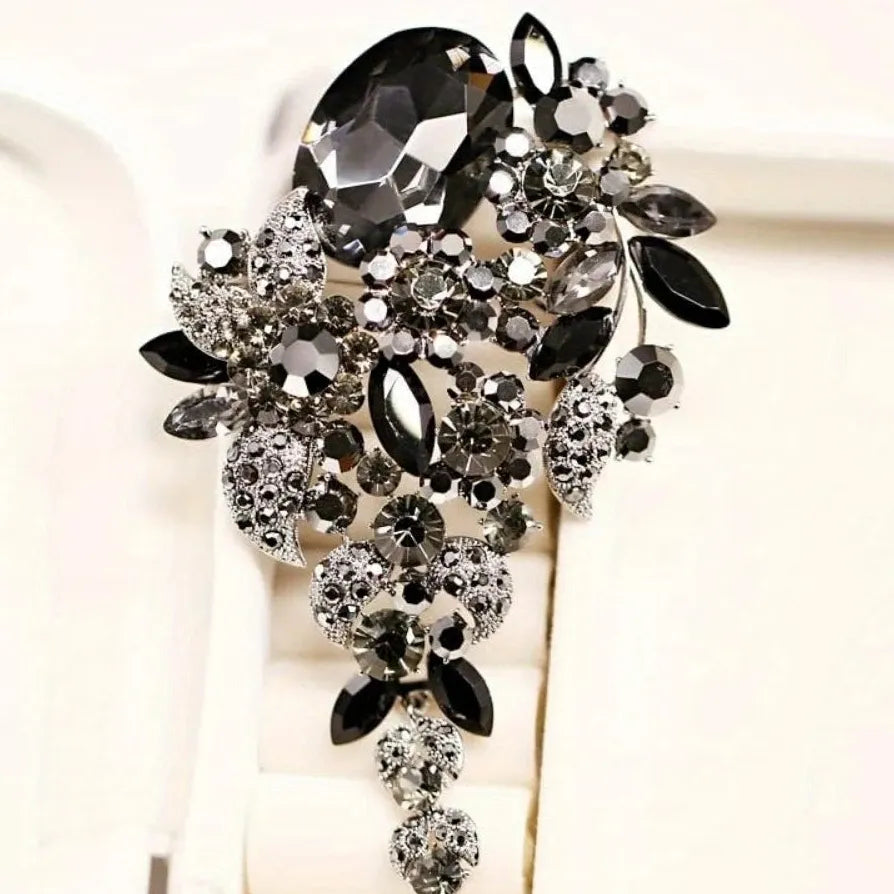 Vintage Floral Brooch Pin Jewelry Classic Style for Men Women