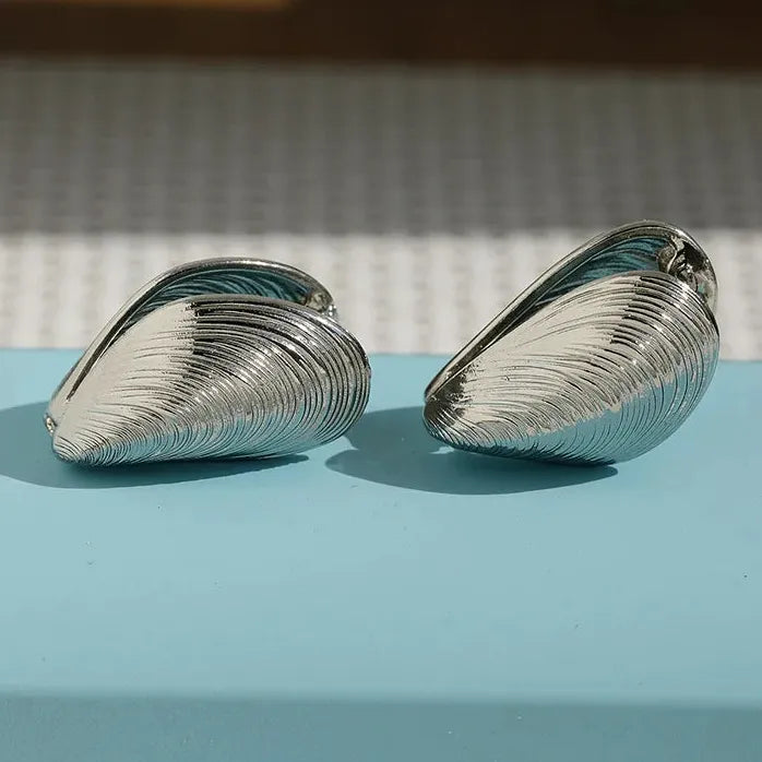 2024 Vintage Geometric Shell Earrings for Women Copper Metal Fashion Jewelry