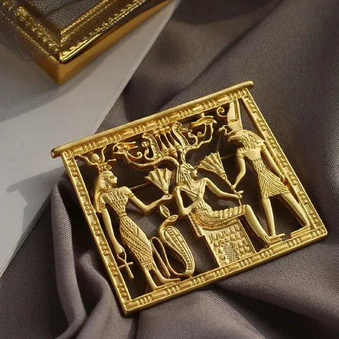 Vintage Egyptian Pharaoh Square Hollow Brooch Pin Matt Gold Retro Style