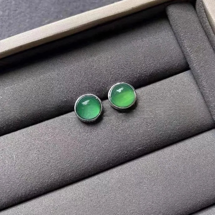 Vintage Green Synthetic Gemstone Stud Earrings for Women Minimalist Jewelry Zinc Alloy