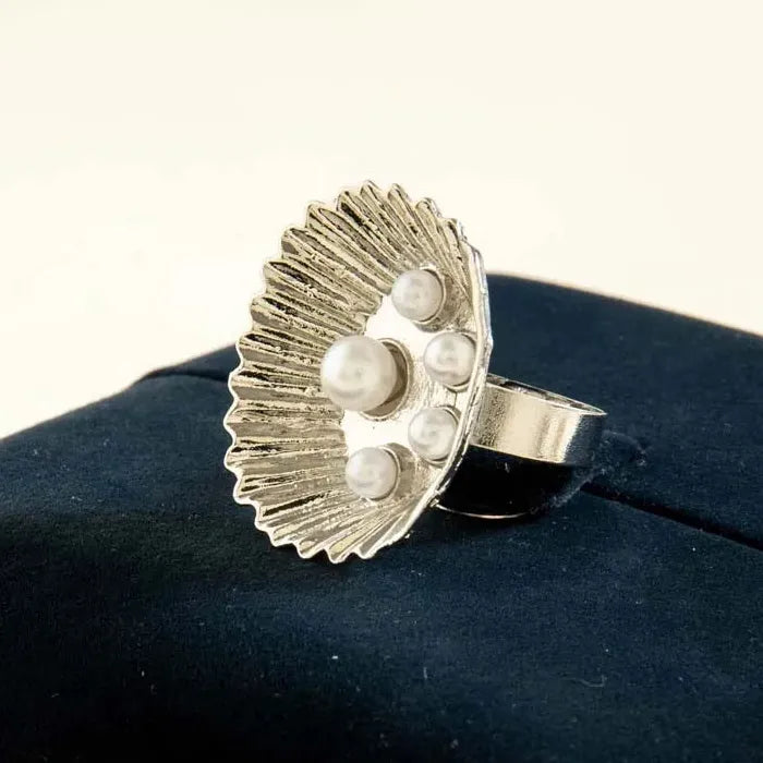 Vintage Gold Flower Ring Featuring Imitation Pearl for Women Jewelry